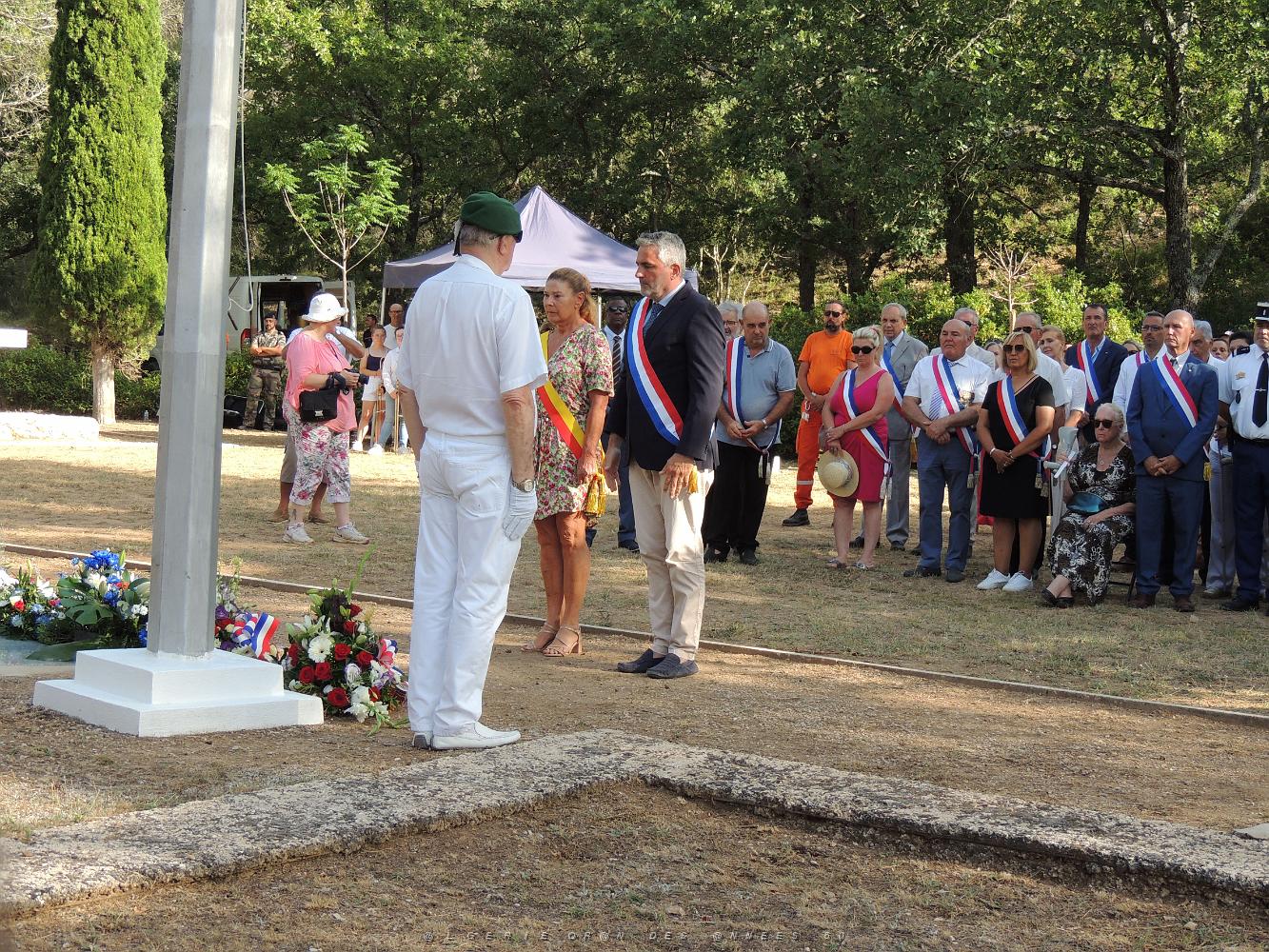 2023 07 18 SIGNES - HOMMAGE AUX 38 RESISTANTS FUSILLES EN 1944 (83).JPG -           